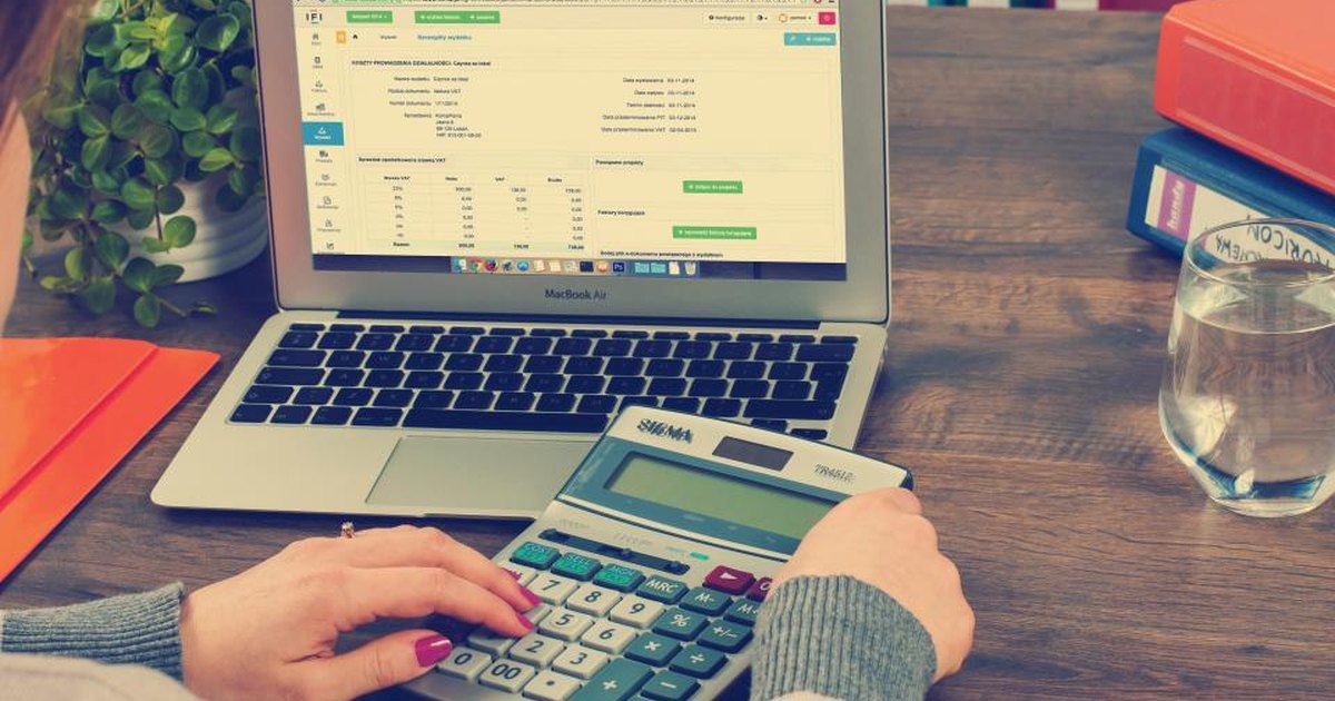 What underwriters actually read: five numbers in your bank statements